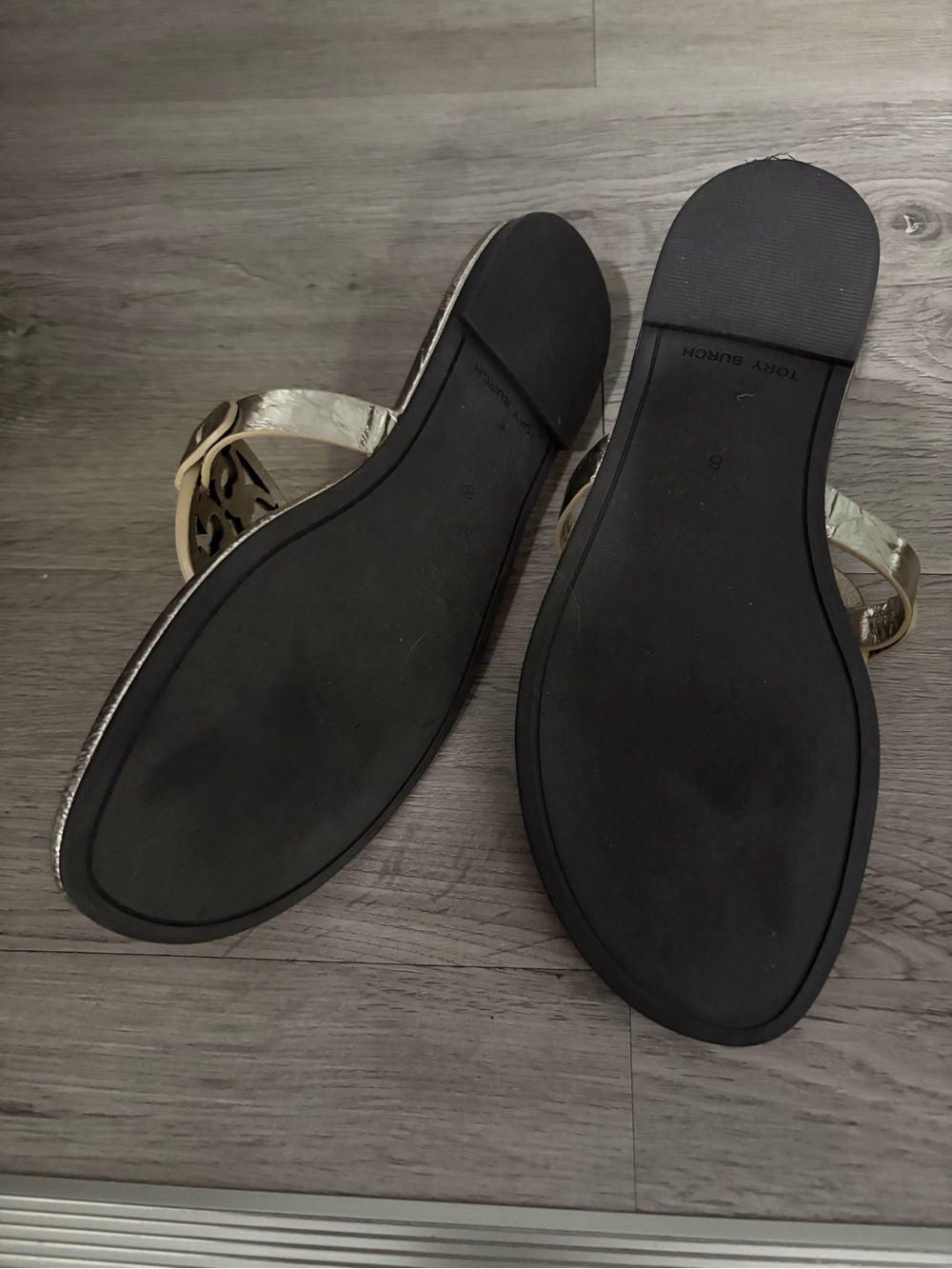 Tory Burch Miller sandals in crinkled gold spark - Picture 2 of 3